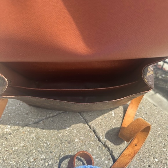 Louis Vuitton Monogram Cartouchiere GM - Picture 8 of 15